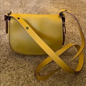 Coach Glovetanned Saddle 23 in Flax